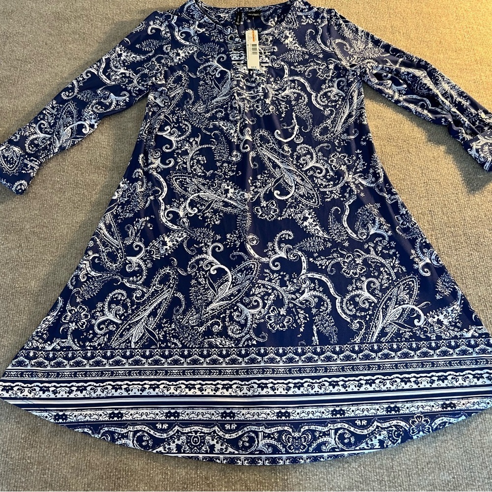 Ladies Blue Paisley Long Sleeve Dress